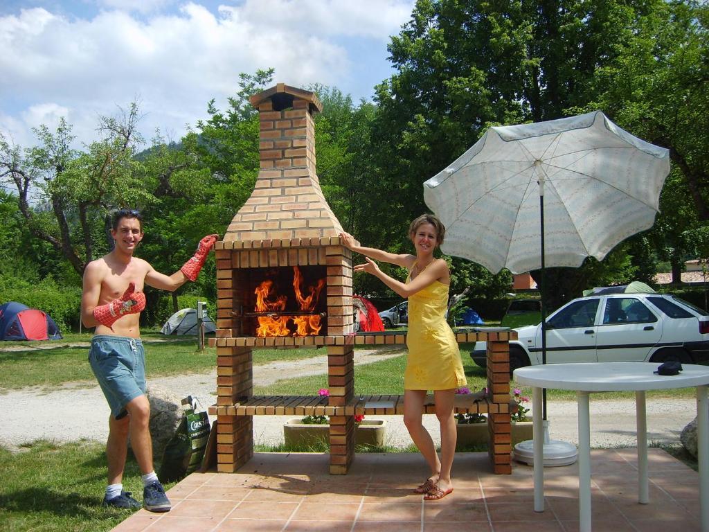 Camping Notre Dame Castellane Habitación foto